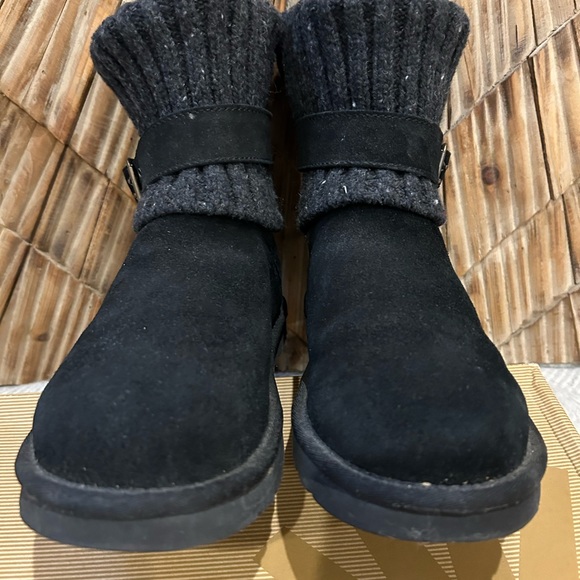 Ugg W Cambridge Women’s Sz 7 (Used) - Picture 2 of 7